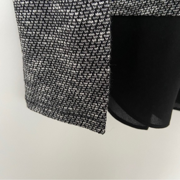 WHITE HOUSE BLACK MARKET GREY/BLACK LONG SLEEVED TEXTURED TOP WITH BLOUSE HEM, M - Picture 6 of 8